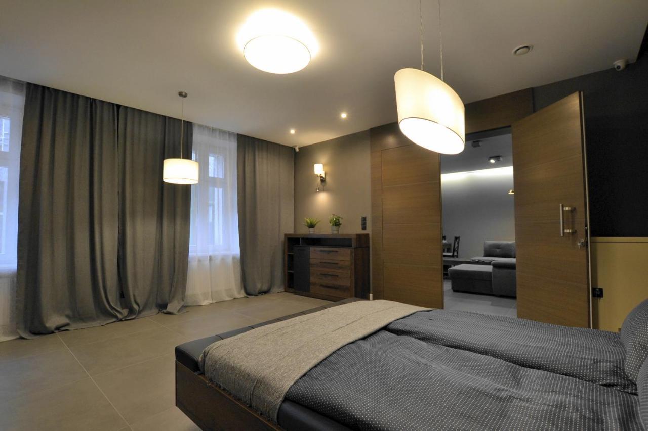 גליביצ'ה Apartament Platynowy - Centrum Gliwic Z Parkingiem מראה חיצוני תמונה