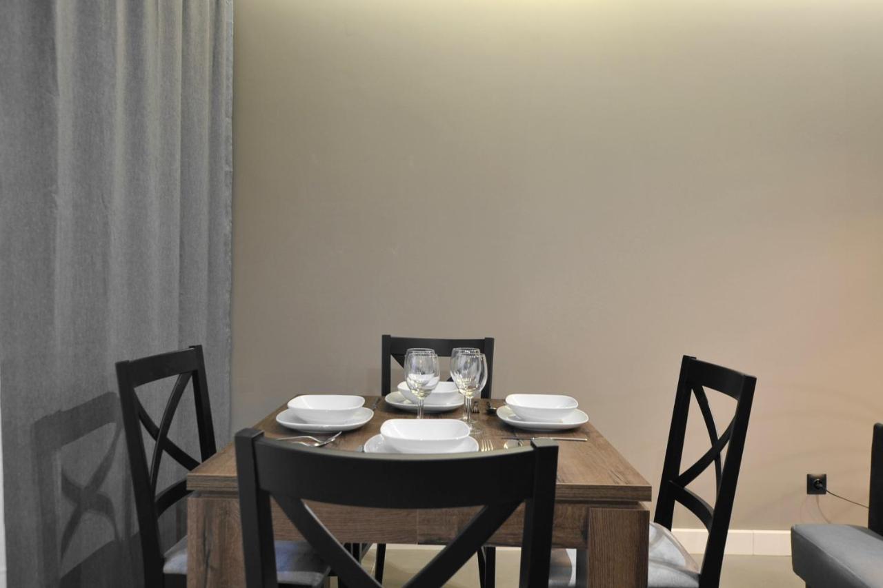 גליביצ'ה Apartament Platynowy - Centrum Gliwic Z Parkingiem מראה חיצוני תמונה