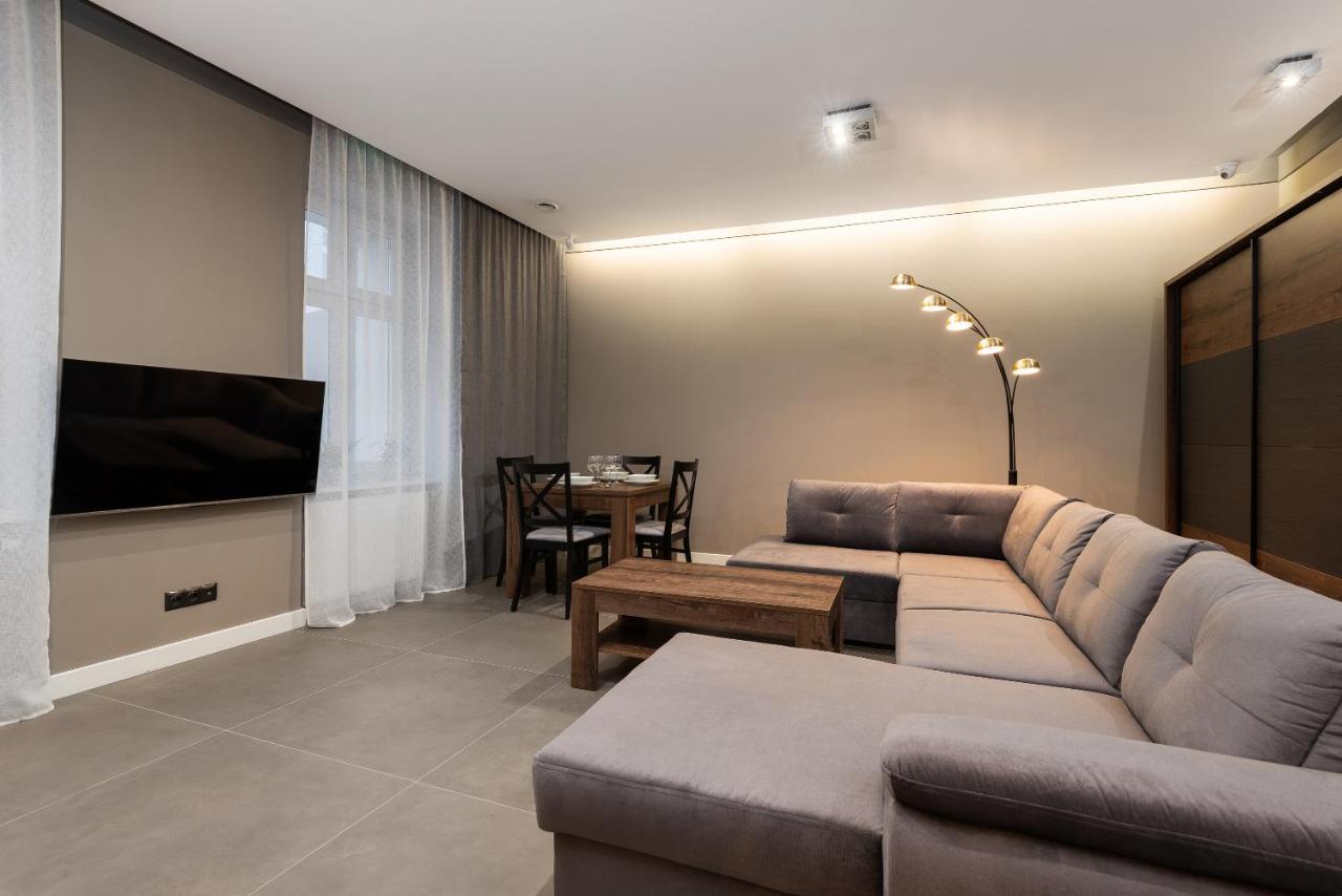 גליביצ'ה Apartament Platynowy - Centrum Gliwic Z Parkingiem מראה חיצוני תמונה