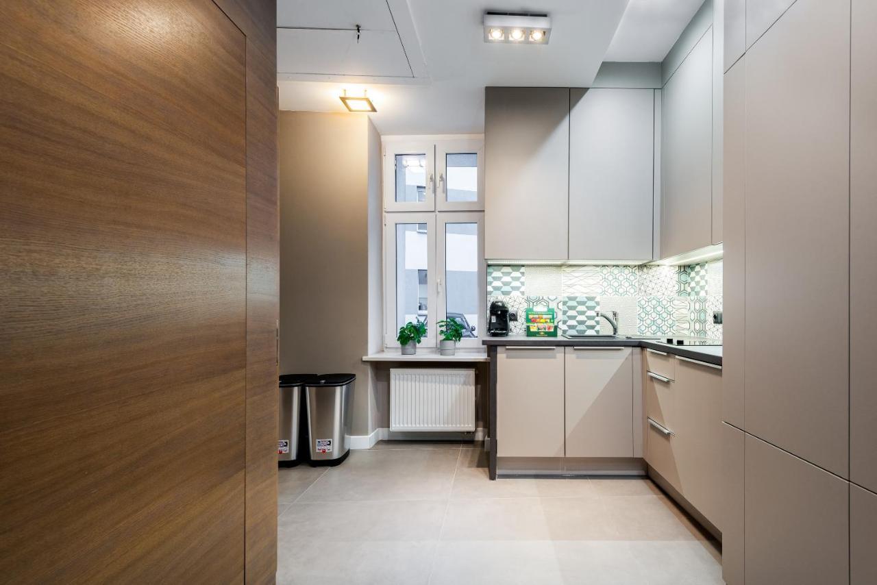 גליביצ'ה Apartament Platynowy - Centrum Gliwic Z Parkingiem מראה חיצוני תמונה