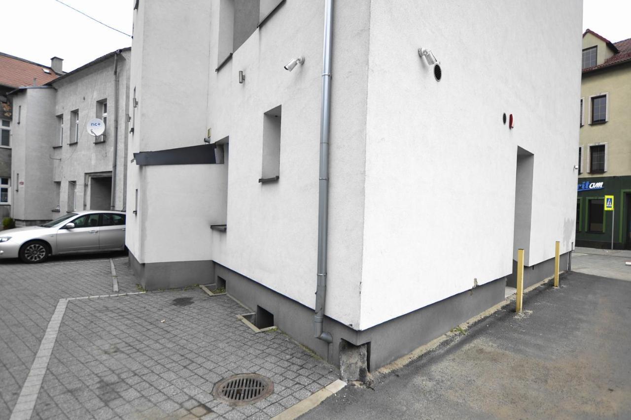 גליביצ'ה Apartament Platynowy - Centrum Gliwic Z Parkingiem מראה חיצוני תמונה