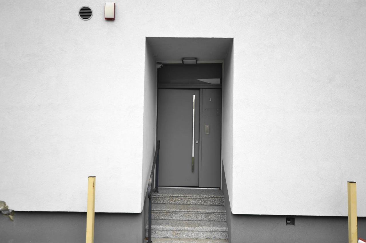 גליביצ'ה Apartament Platynowy - Centrum Gliwic Z Parkingiem מראה חיצוני תמונה